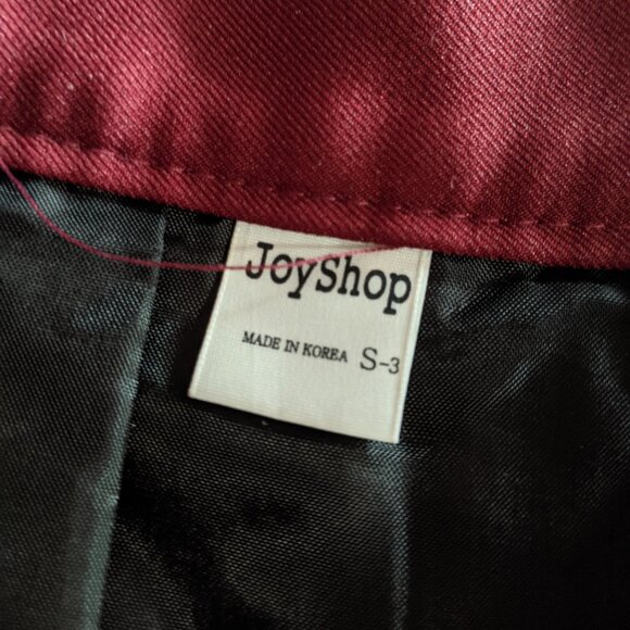 Red Pleated A-line Skirt - Picture 3 of 10